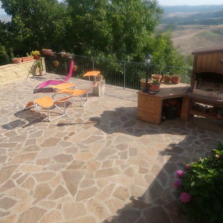 Casa Vacanze Santa Cristina Volterra Exterior foto